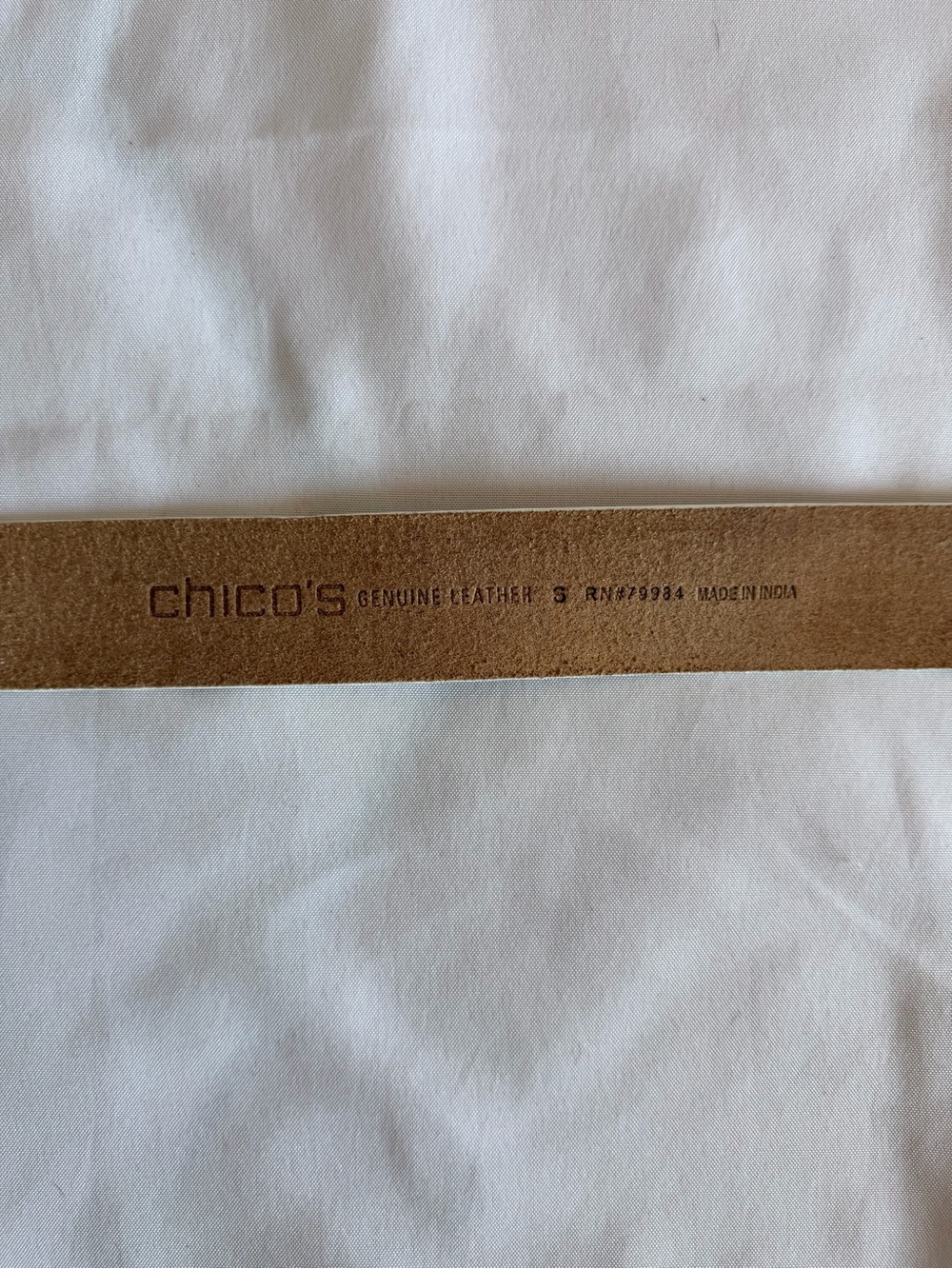 Bundle: Chico's Cork Tote with Gold Fleck Accents & Matching Belt. - Picture 10 of 11